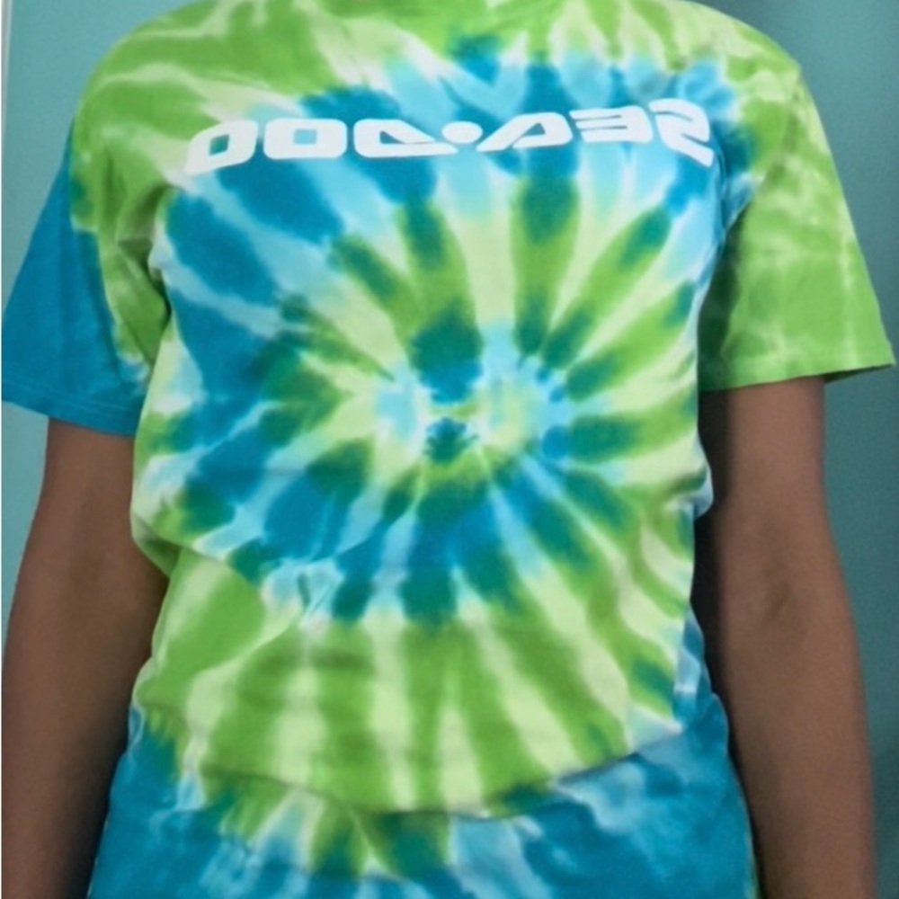 Honda • Green & Blue Tie-dye